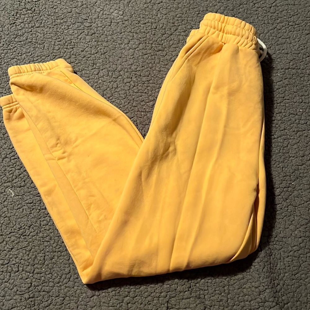 Women’s joggers